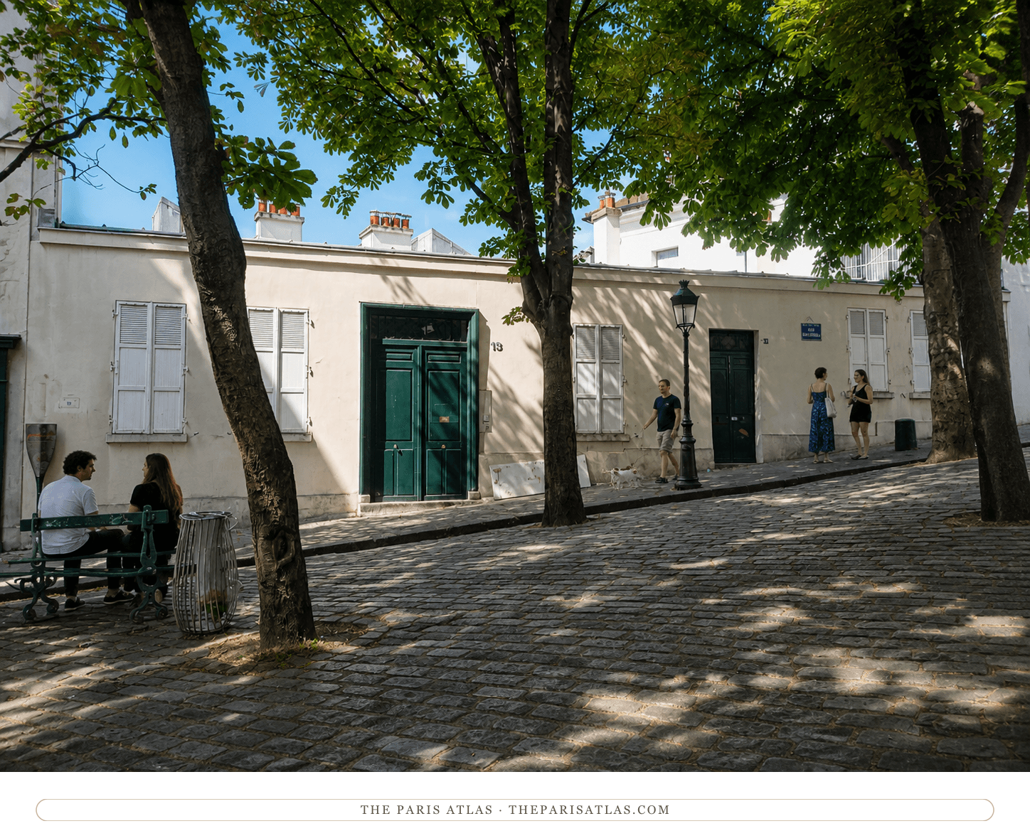 The dark green Le Bateau Lavoir exhibition storefront at 11 bis place Émile-Goudeau