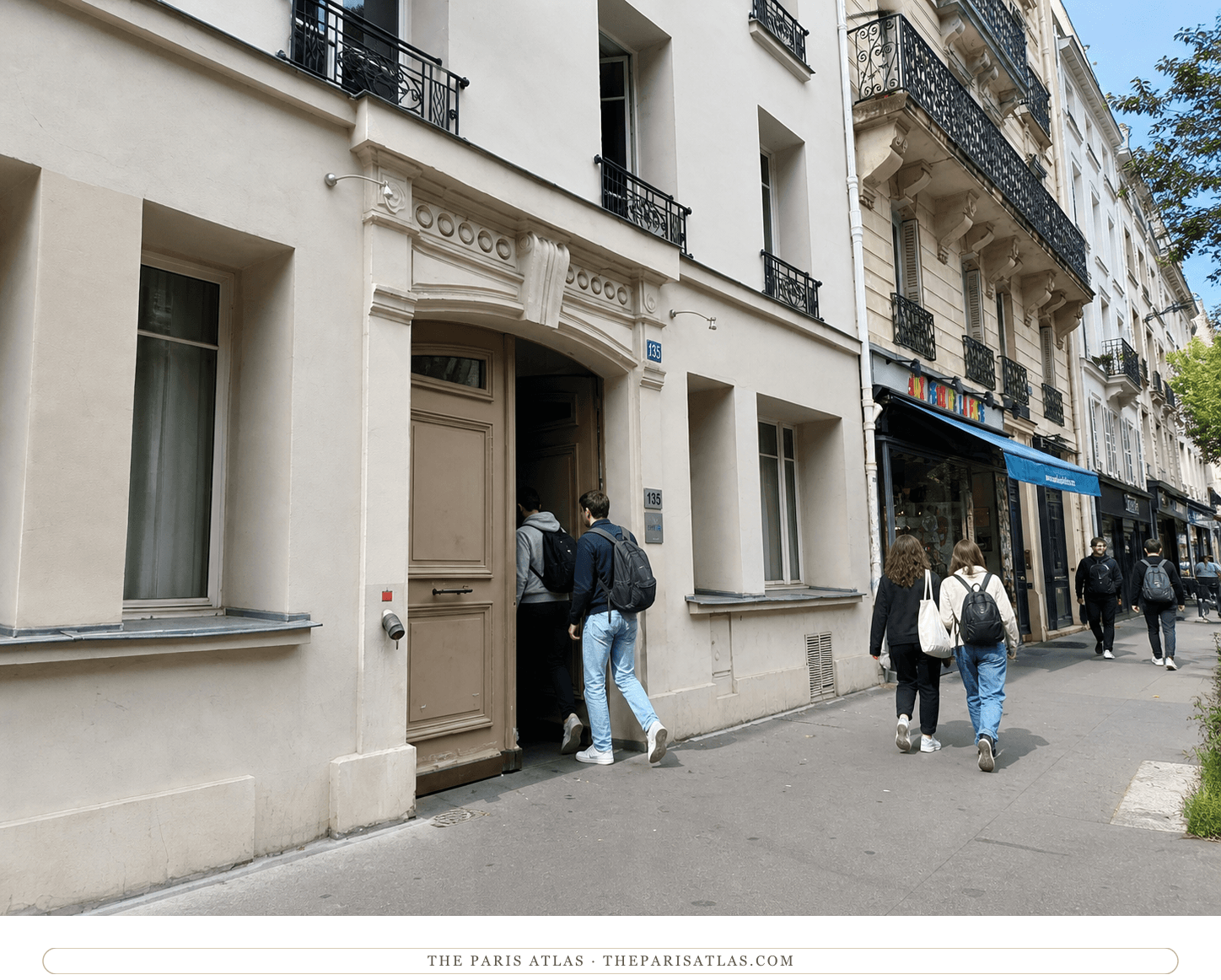 Students entering 135 boulevard du Montparnasse today