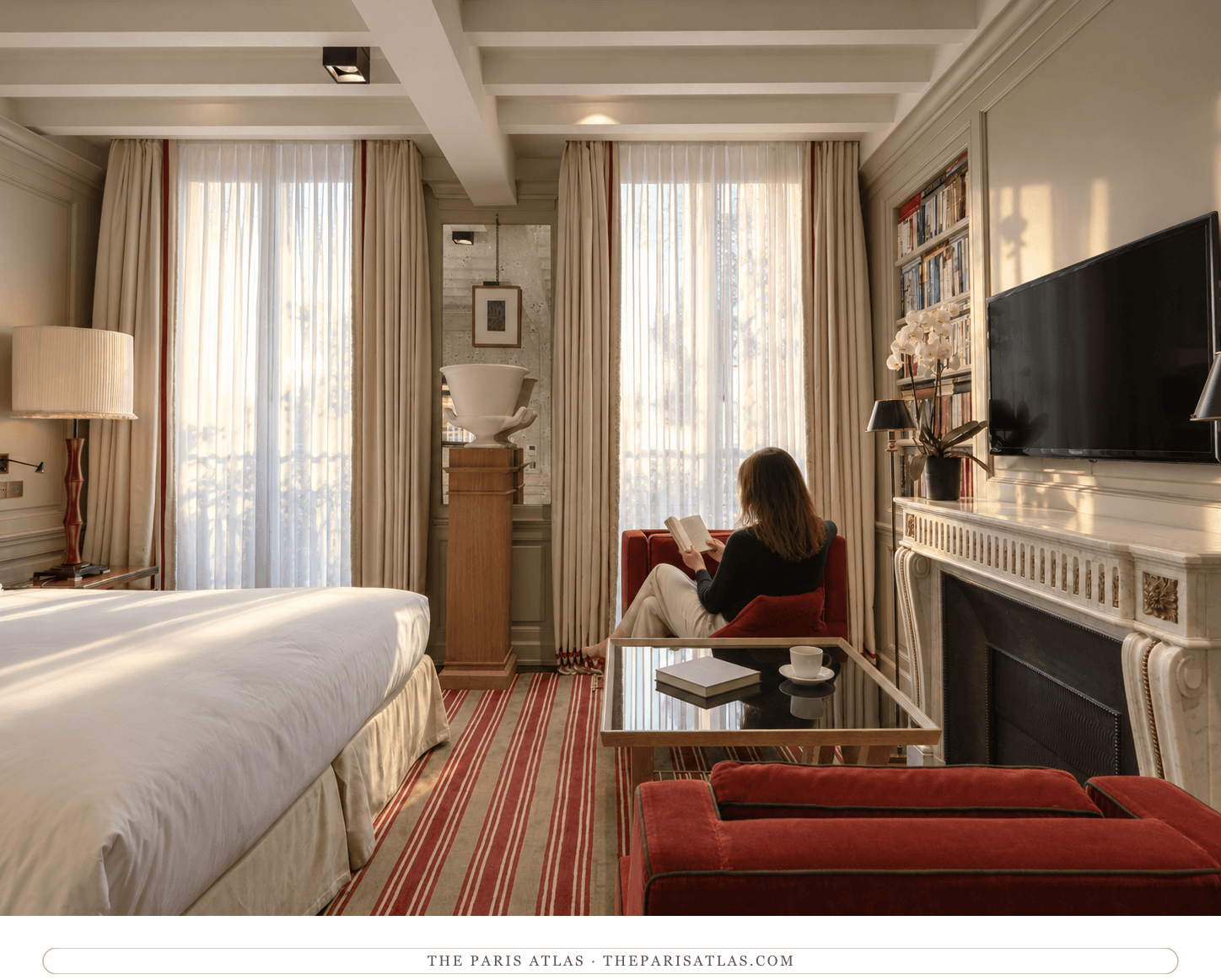 A Junior Suite at Marquis Faubourg Saint-Honoré. — illustration.